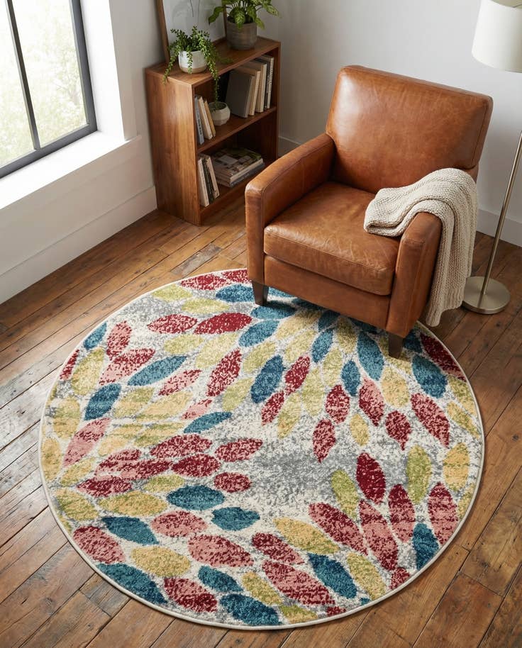 Detail image of 4' 1 x 4' 1 Charleston Round Rug