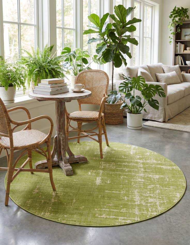 Detail image of 6' 1 x 6' 1 Valencia Round Rug