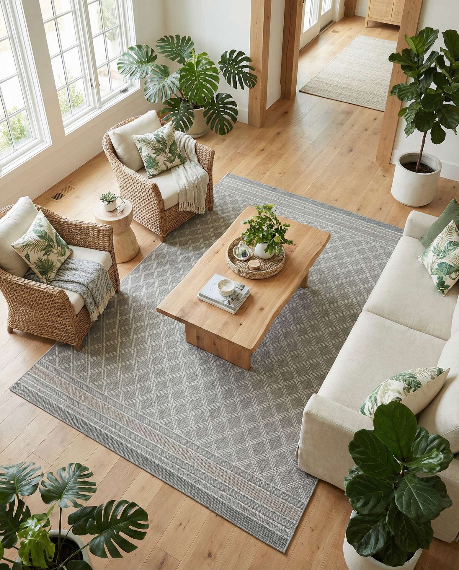 9' x 12' Easy-Clean Lattice Indoor / Outdoor Rug