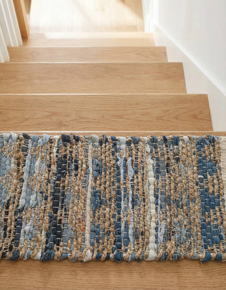 Detail image of 0' 9 x 2' 6 Hand Woven Chindi Jute Stair Rug