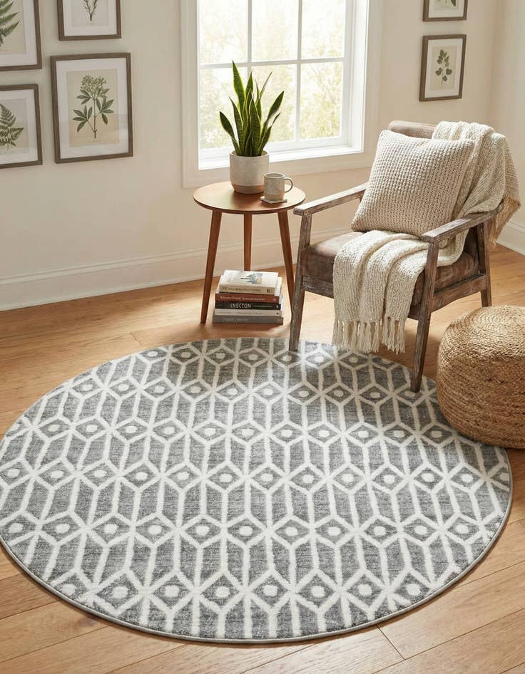 Detail image of 5' x 5' Lattice Trellis Round Rug