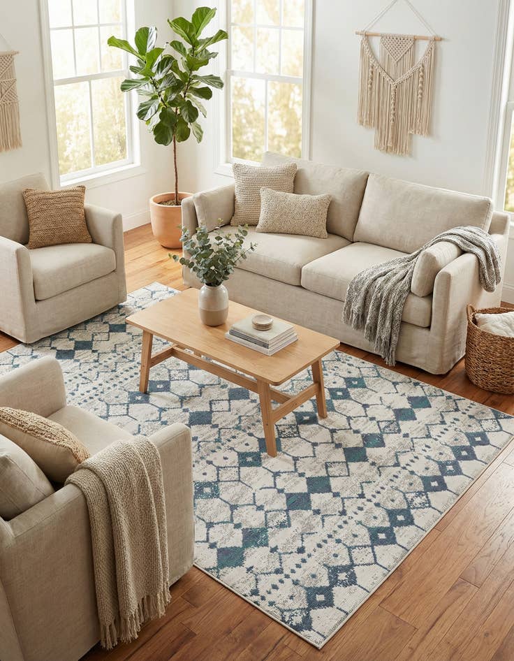 Detail image of 5' 3 x 8' Washable Lattice Indoor / Outdoor Rug