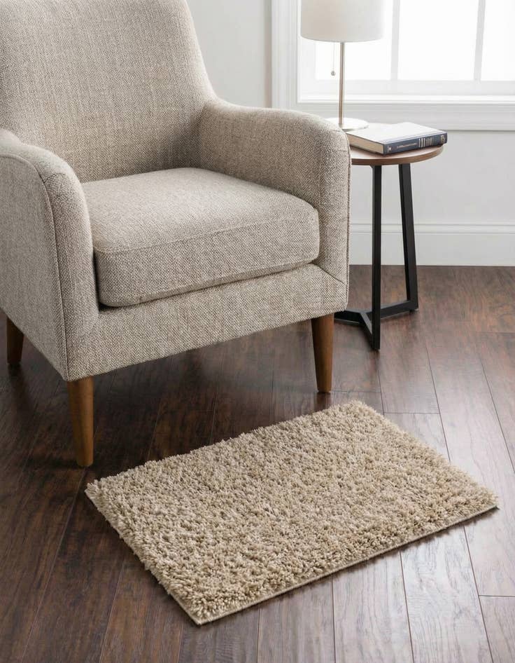 Detail image of 2' 2 x 3' Everyday Shag Rug