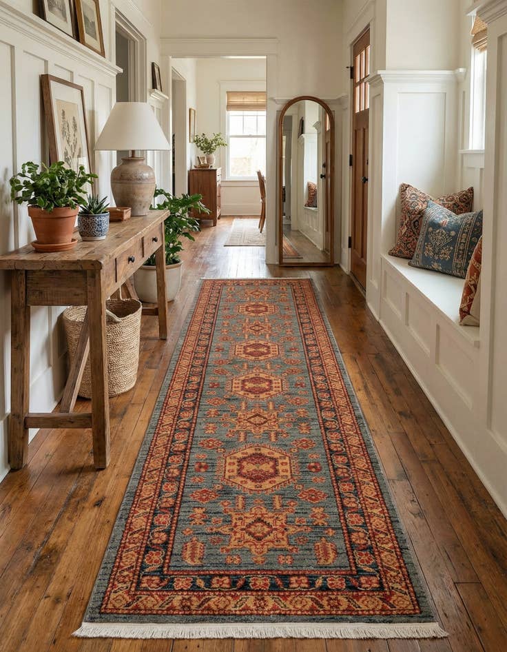 Detail image of  2' 7 x 10' Sara Runner Rug