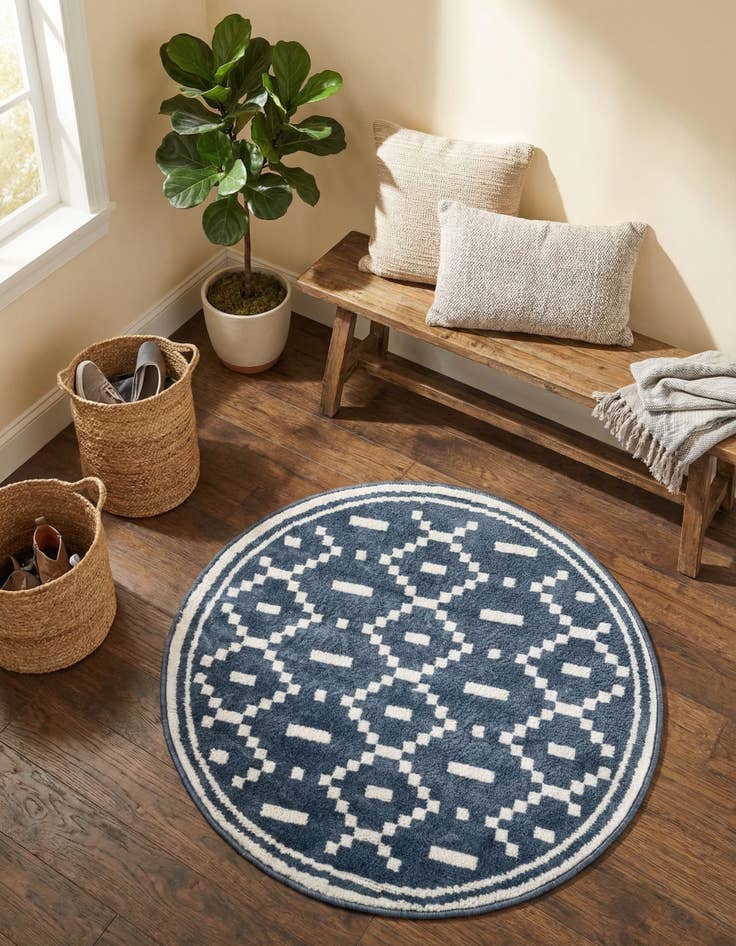 Detail image of 3' x 3' Oslo Round Rug