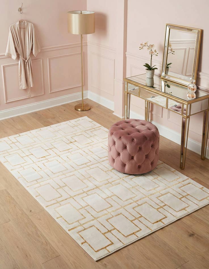 Detail image of 4' x 6'  Marilyn Monroe&trade; Glam Deco Rug