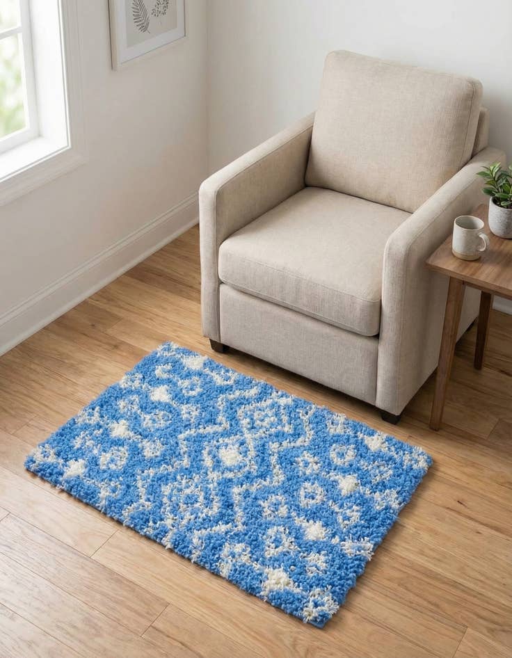 Detail image of 2' x 3' Moroccan Trellis Shag Rug