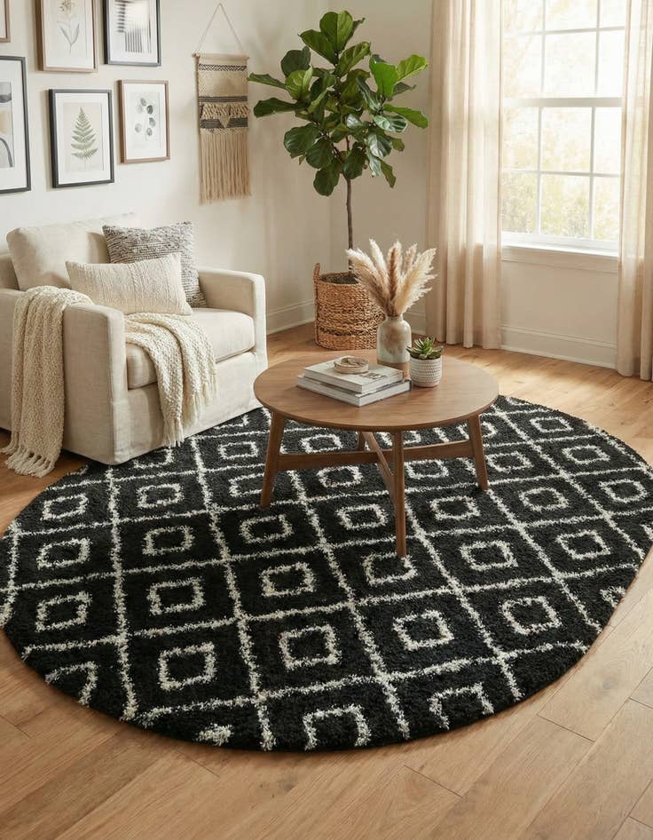 Detail image of 7' 10 x 10' Trellis Shag Oval Rug
