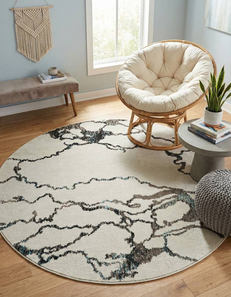 Detail image of 7' 10 x 7' 10 Madeline Round Rug