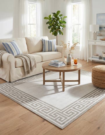 Ivory Easy-Clean Coastal Indoor / Outdoor Square Rug