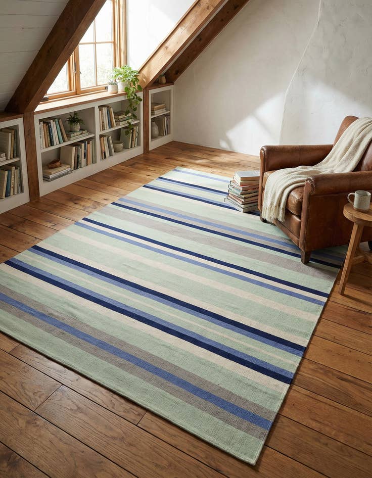 Detail image of 6' 1 x 9'  Hand Woven Flatweave Cotton Dhurrie Rug