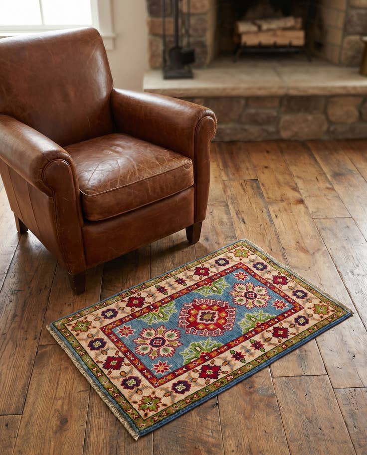 Detail image of 2' x 3' 1 Hand Knotted Kazak Rug