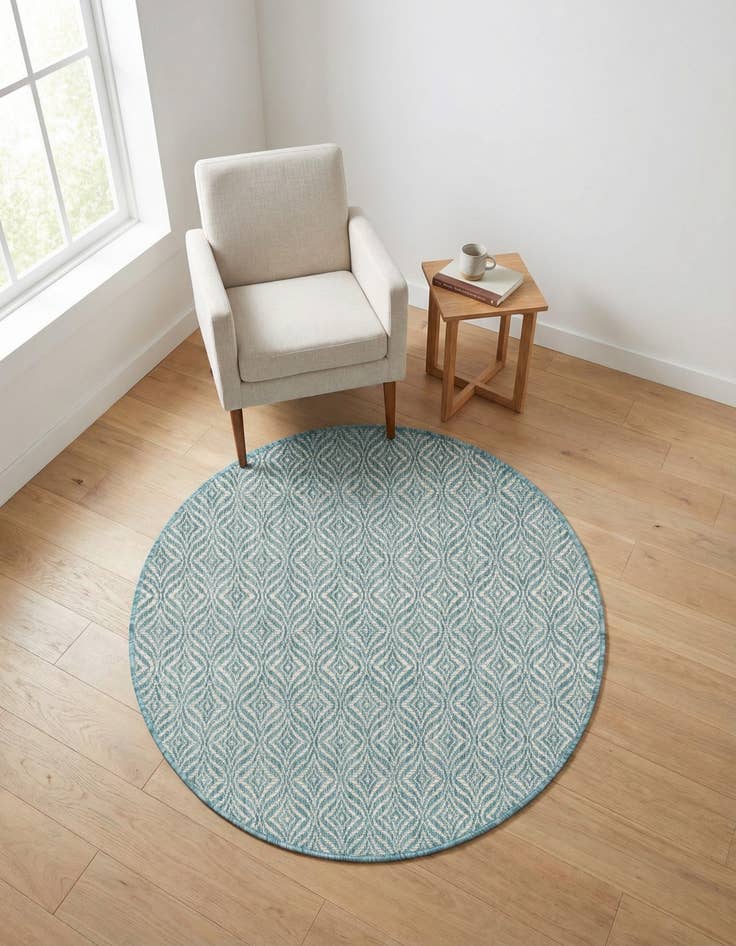 Detail image of 4' x 4'  Washable Trellis Indoor / Outdoor Round Rug