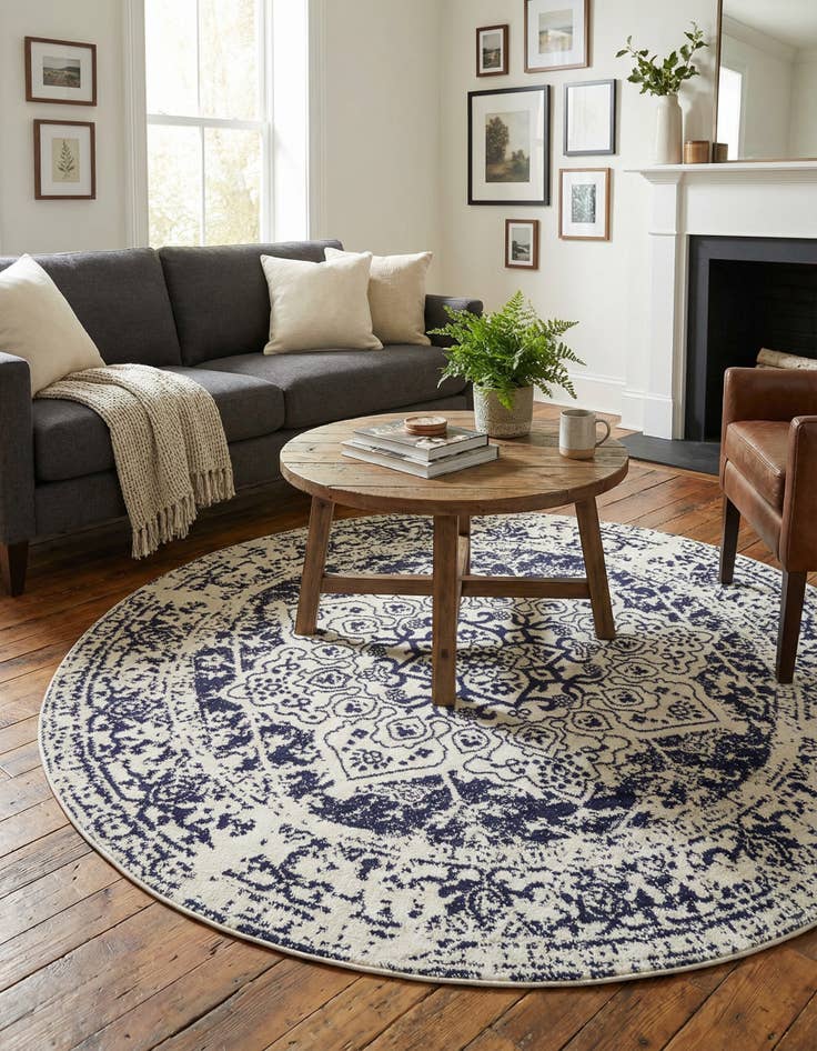 Detail image of 7' 10 x 7' 10 Arlington Round Rug