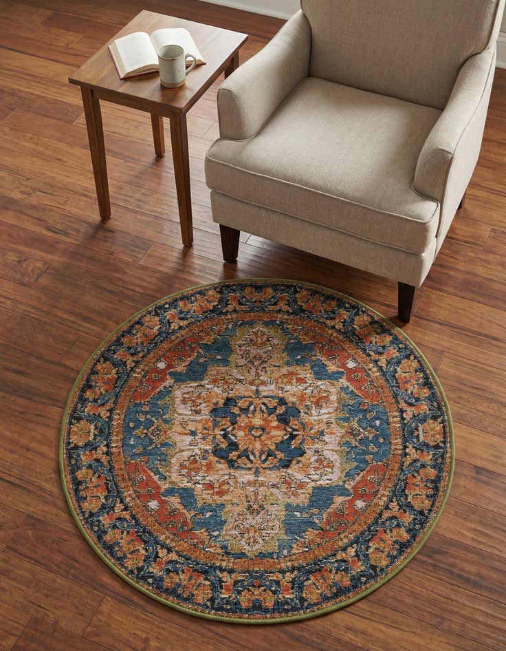 Detail image of 3' x 3' Washable Traditional Indoor / Outdoor Round Rug