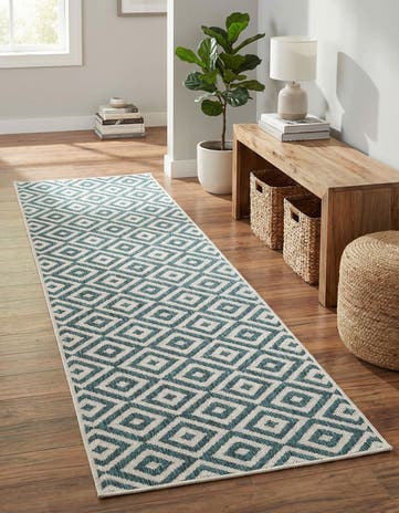 2' x 6' Easy-Clean Jill Zarin Costa Rica Indoor / Outdoor Runner Rug
