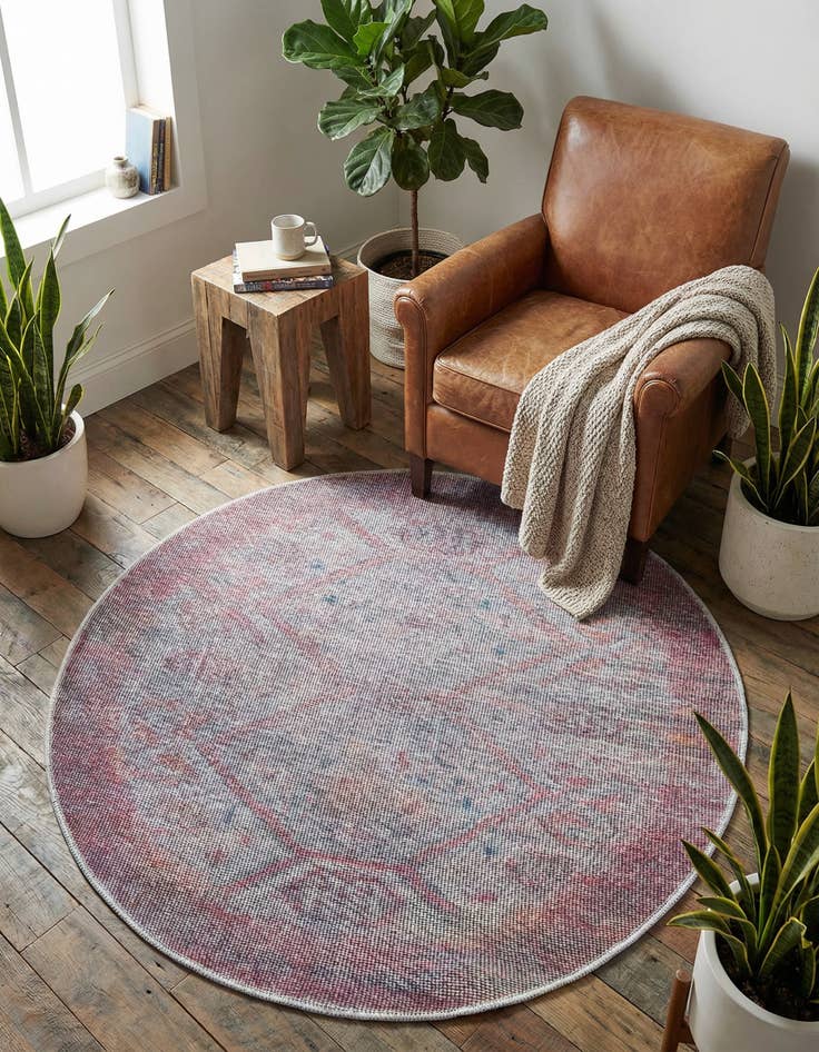 Detail image of 4' x 4' Washable Sisu Round Rug