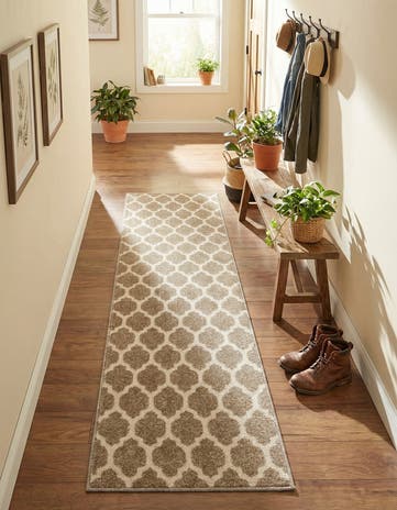 2' x 6' Lattice Runner Rug