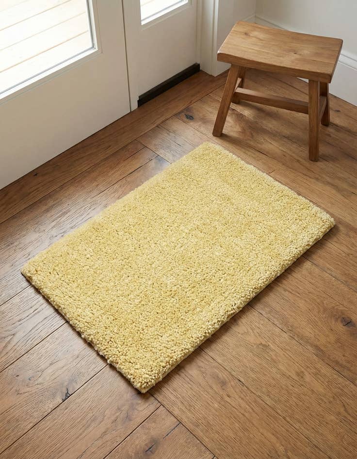 Detail image of 2' 2 x 3' Solid Frieze Rug