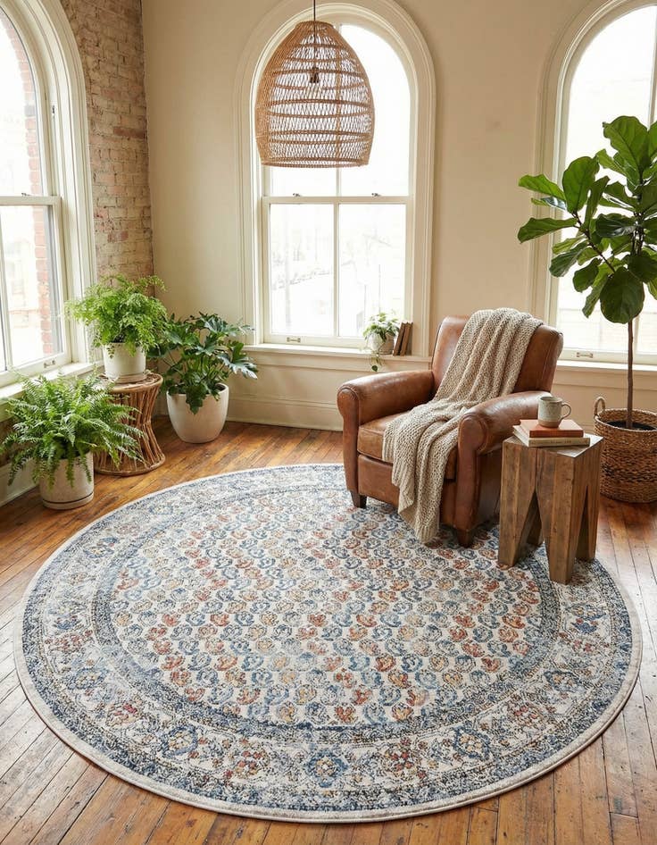 Detail image of 10' x 10' Aramis Round Rug