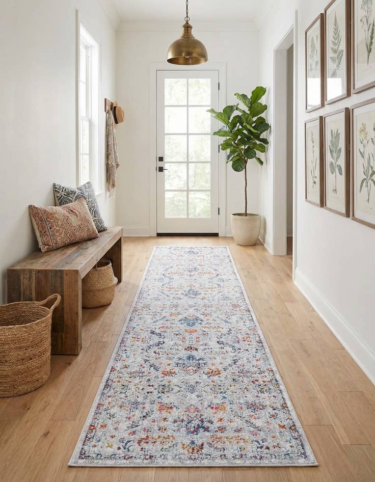 Detail image of 2' 7 x 9' 10 Budapest Runner Rug