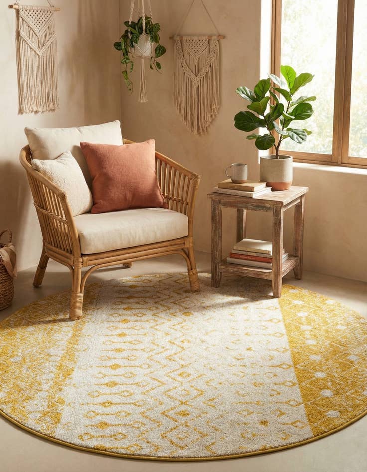 Detail image of 6' x 6' Moroccan Trellis Round Rug