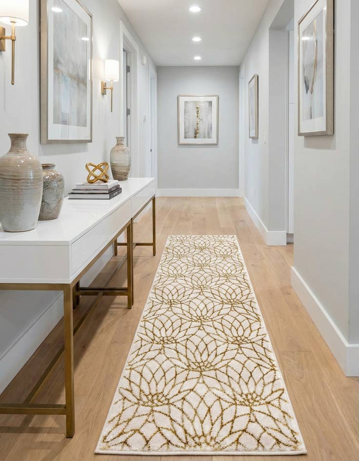 Detail image of 2' x 6' Marilyn Monroe&trade; Glam Dahlia Runner Rug