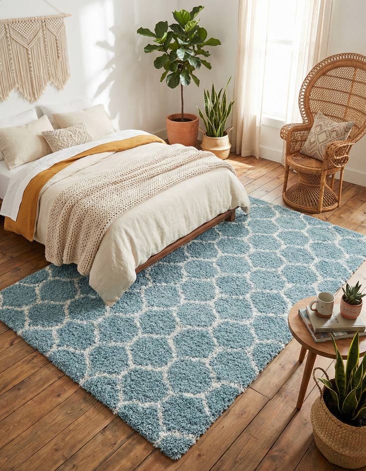 Detail image of  6' x 9' Lattice Shag Rug