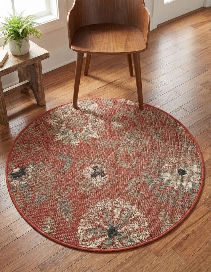 Detail image of 3' x 3' Washable Botanical Indoor / Outdoor Round Rug