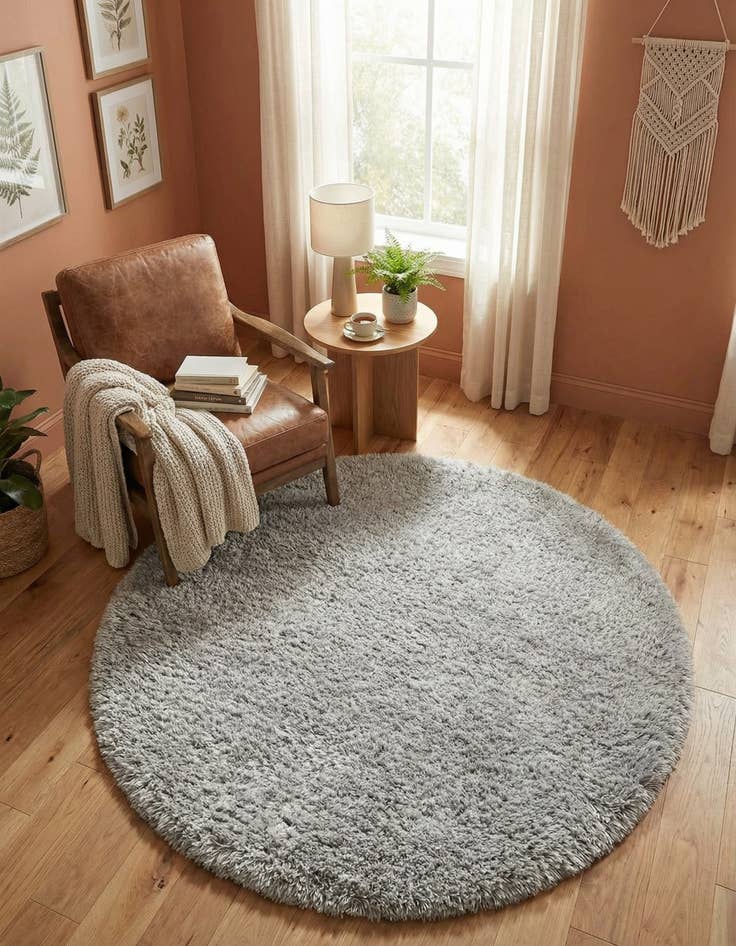 Detail image of 5' 3 x 5' 3 Marilyn Monroe&trade; Shag Round Rug