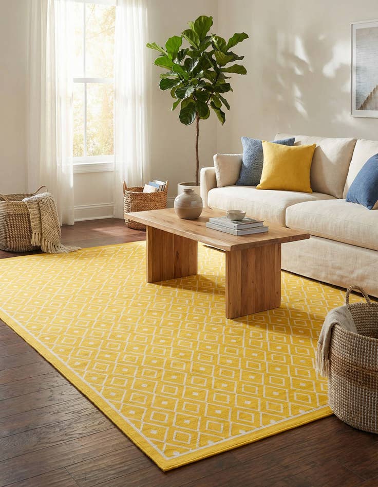 Detail image of 9' x 12'  Washable Trellis Indoor / Outdoor Rug