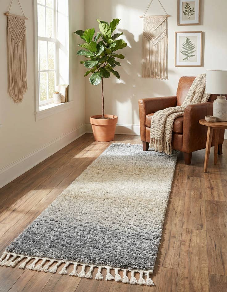 Detail image of 2' 7 x 8' 2 Lagom Shag Runner Rug