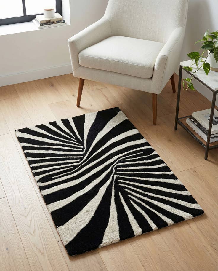 Detail image of 2' x 3' 1 Vortex Wool Rug