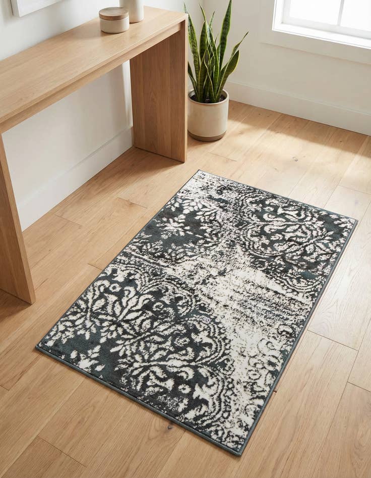 Detail image of 2' x 3' Monte Carlo Rug