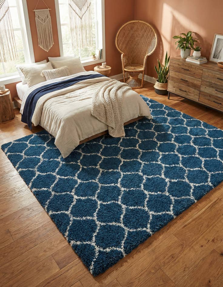 Detail image of 10' x 10' Trellis Shag Square Rug