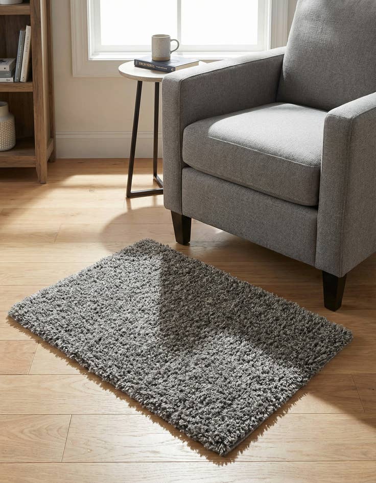 Detail image of  2' x 3' Solid Shag Rug