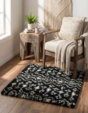 Black and White Moroccan Trellis Shag Square Rug