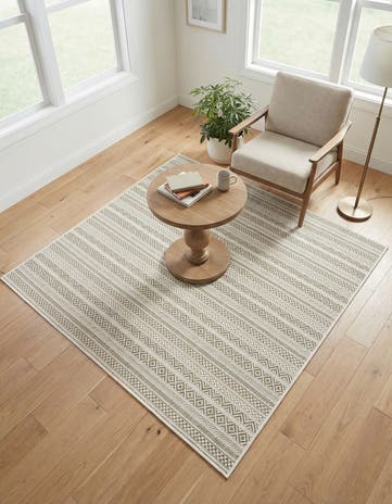 5' 3 x 5' 3 Easy-Clean Ribbon Indoor / Outdoor Square Rug