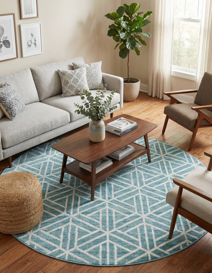 Detail image of 8' x 8' Lattice Trellis Round Rug