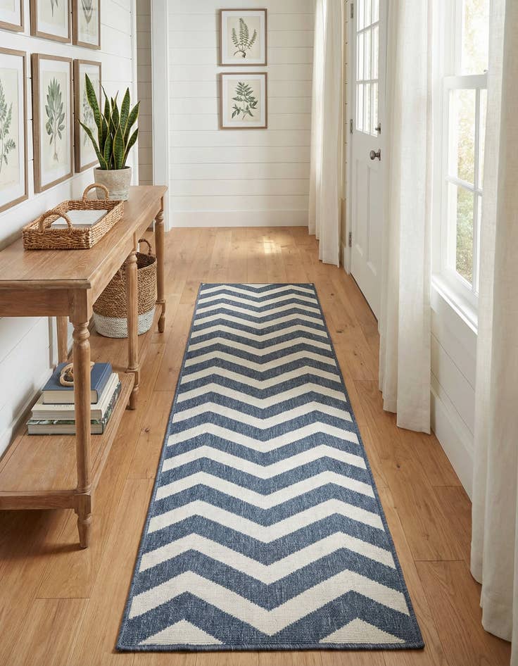 Detail image of 2' x 8' Washable Coastal Indoor / Outdoor Runner Rug