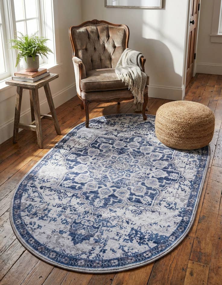 Detail image of 3' 3 x 5' 3 Washable Francesca Oval Rug