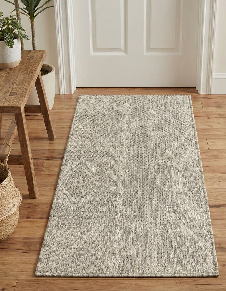 2' x 4' Easy-Clean Bohemian Indoor / Outdo...