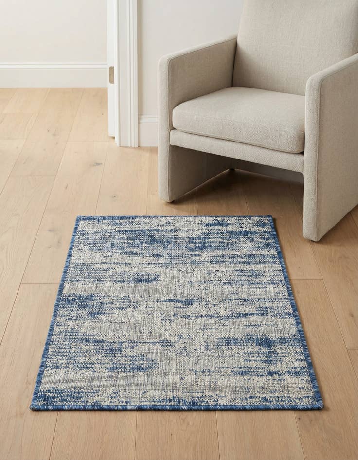 Detail image of 2' x 3' Easy-Clean Modern Indoor / Outdoor Rug