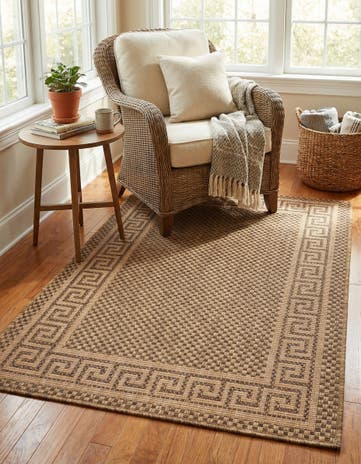 3' 3 x 5' Easy-Clean Border Indoor / Outdoor Rug