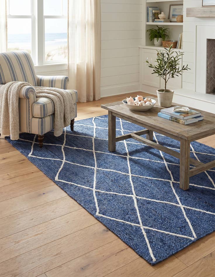 Detail image of 5' 1 x 8' Handmade Braided Jute Rug