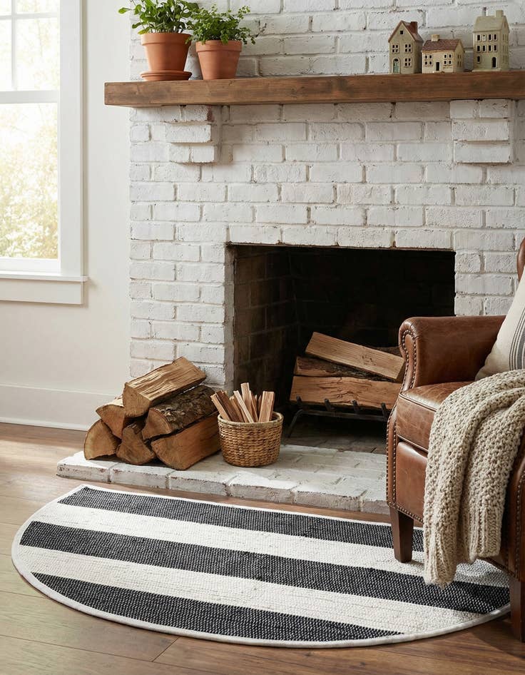 Detail image of 2' 2 x 3' 7  Hand Woven Chindi Rag Hearth Rug