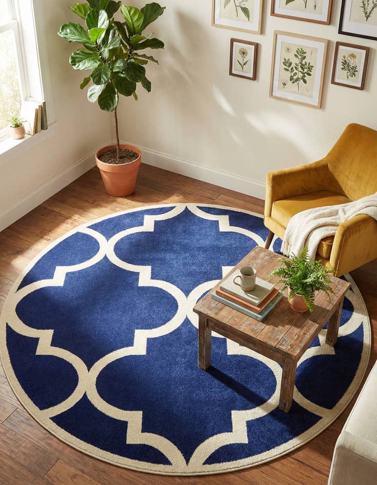 Detail image of 6' x 6' Lattice Round Rug