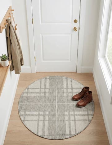 3' x 3' Easy-Clean Checkered Indoor / Outdoor Round Rug