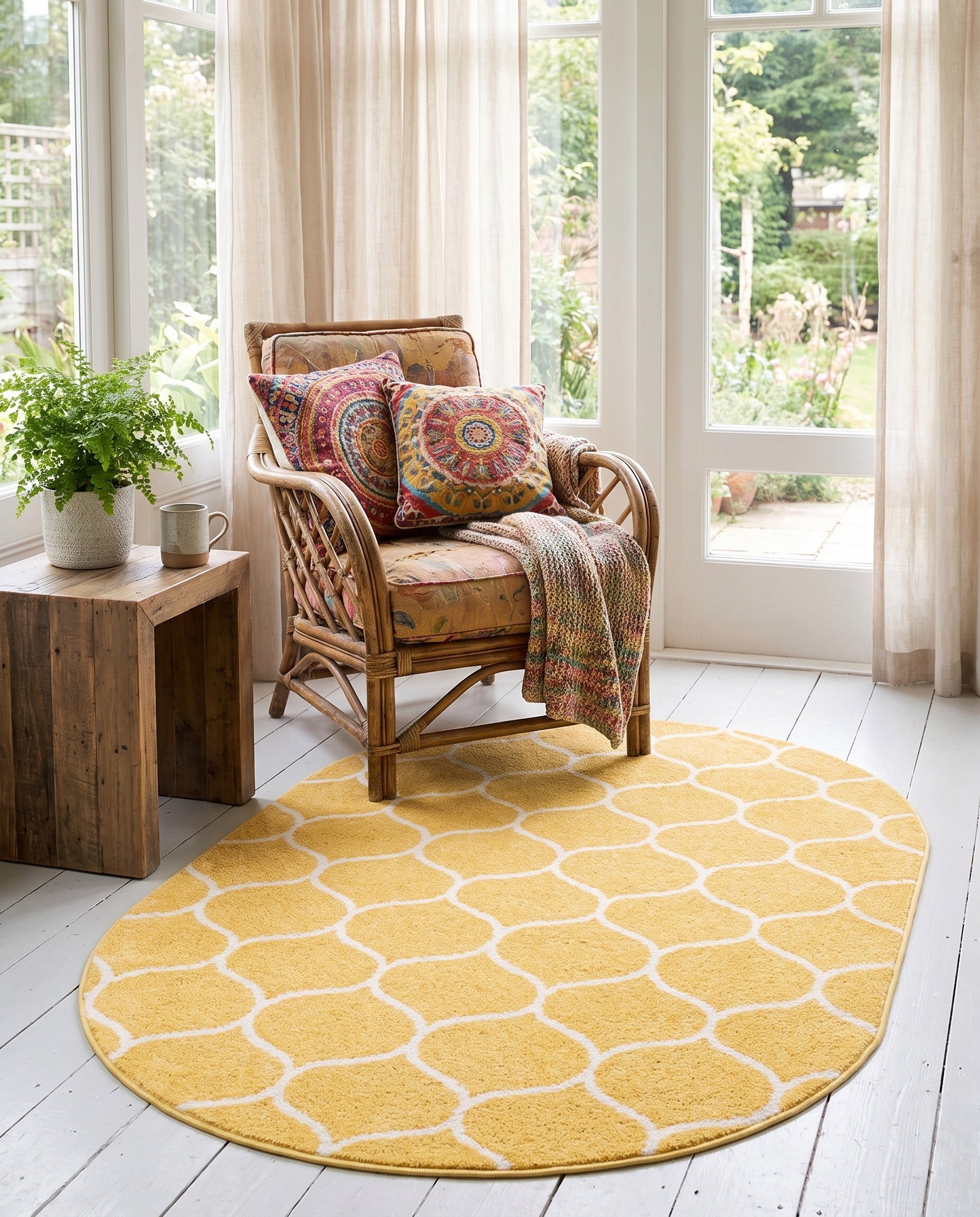 4' x 6' Trellis Frieze Oval Rug