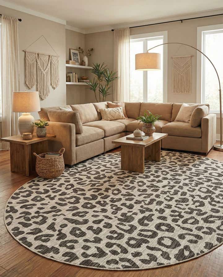 7' 10 x 10' Easy-Clean Safari Indoor / Outdoor Oval Rug